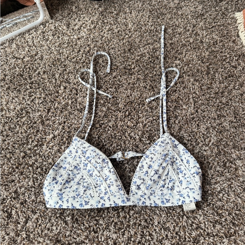 Hollister White and Blue Floral Bikini Top